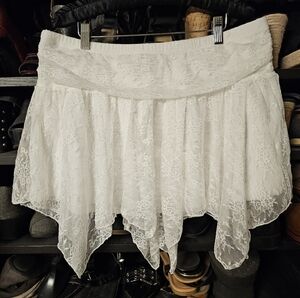 Elegant White Lace Skirt